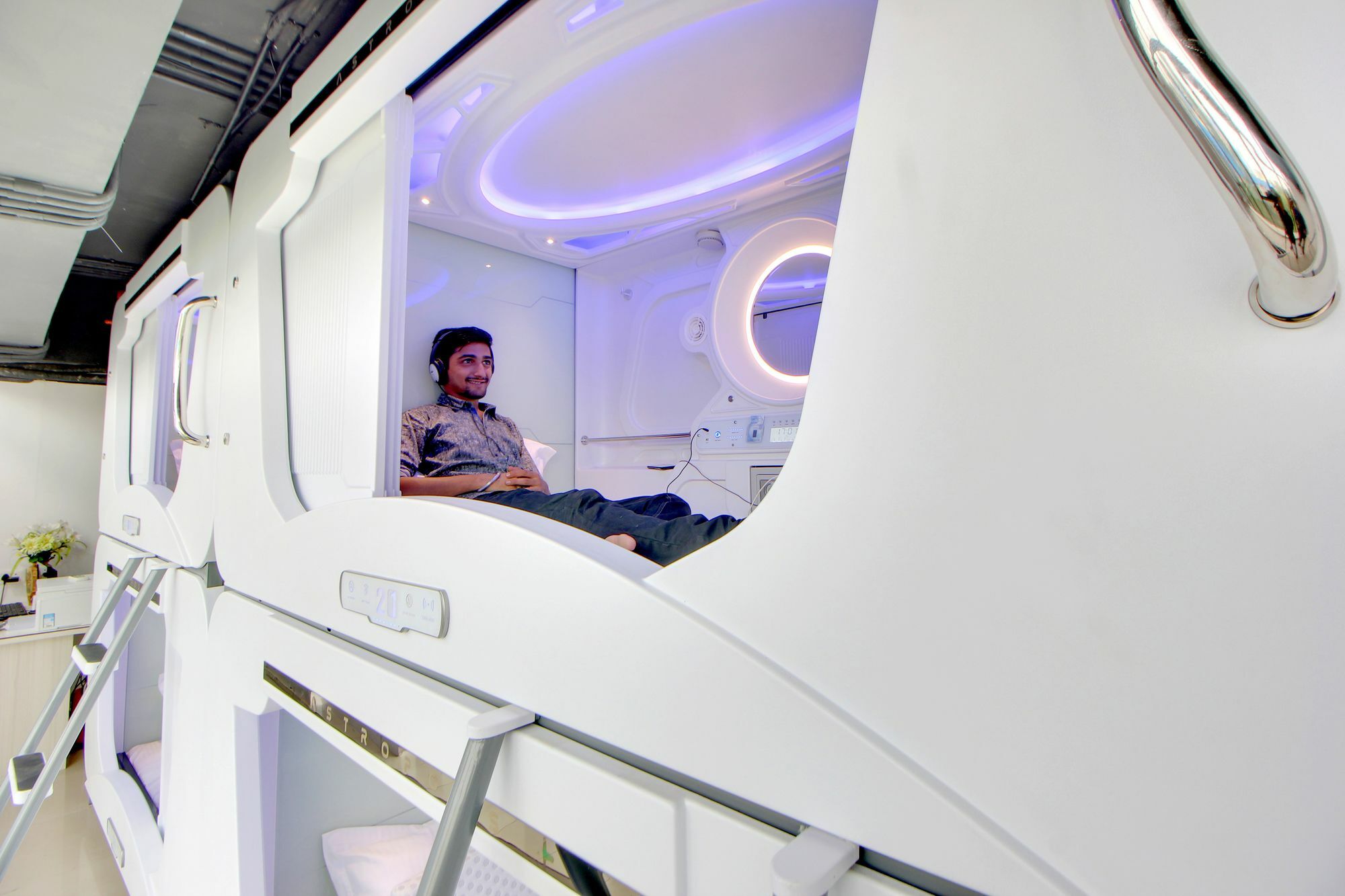 Hotel Astropods Airport, Mumbai. Buitenkant foto