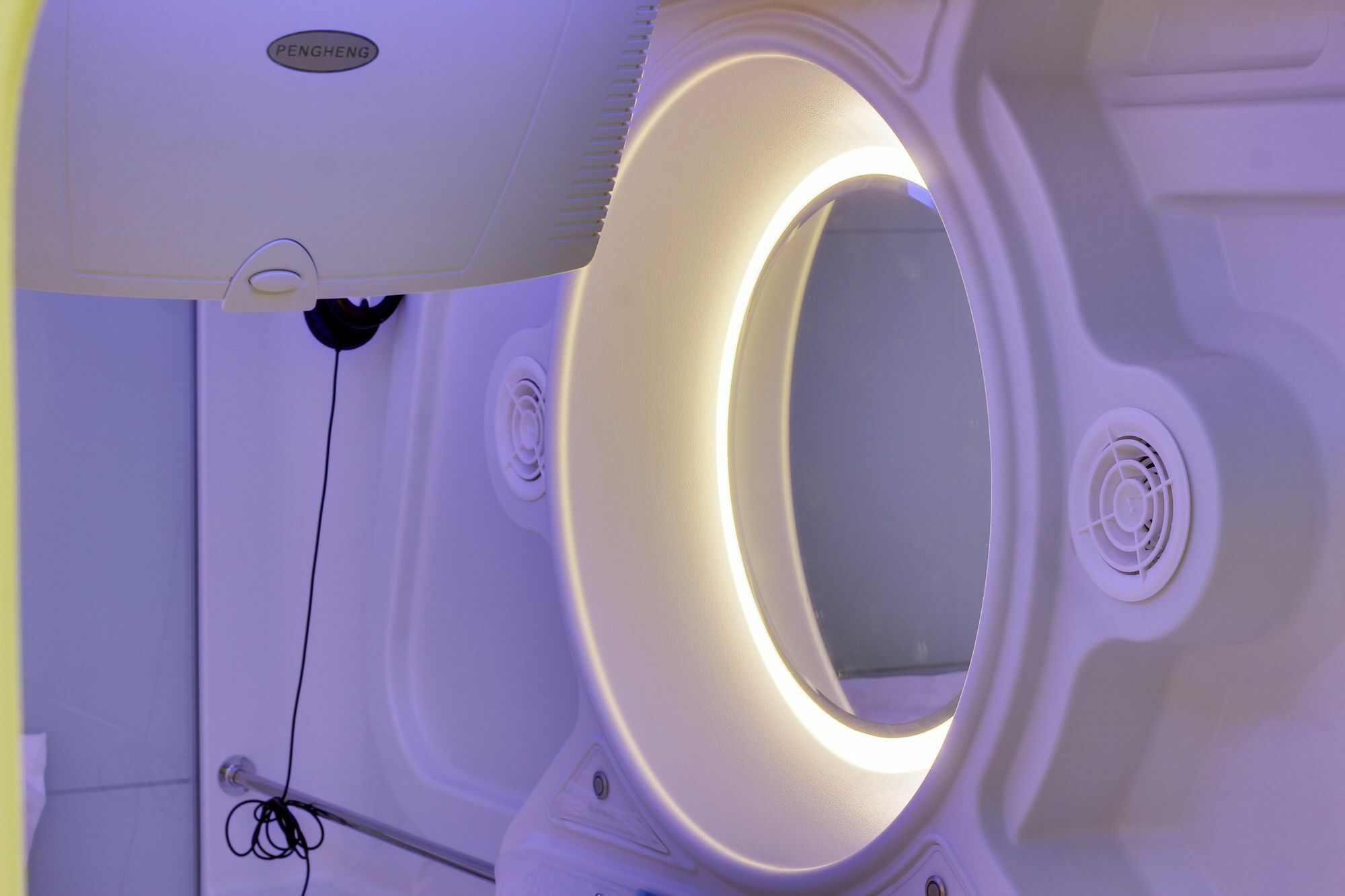 Hotel Astropods Airport, Mumbai. Buitenkant foto